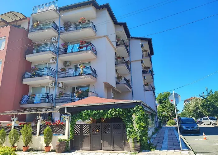 Kovachevi House Konukevi Primorsko