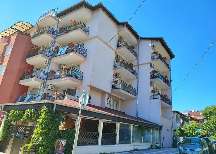 Guest house Kovachevi House Primorsko