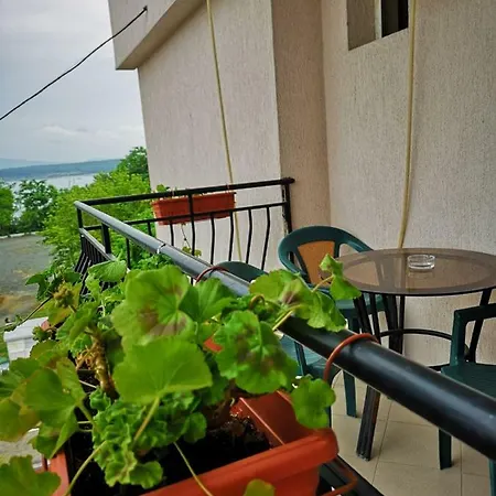Kovachevi House Pensión Primorsko